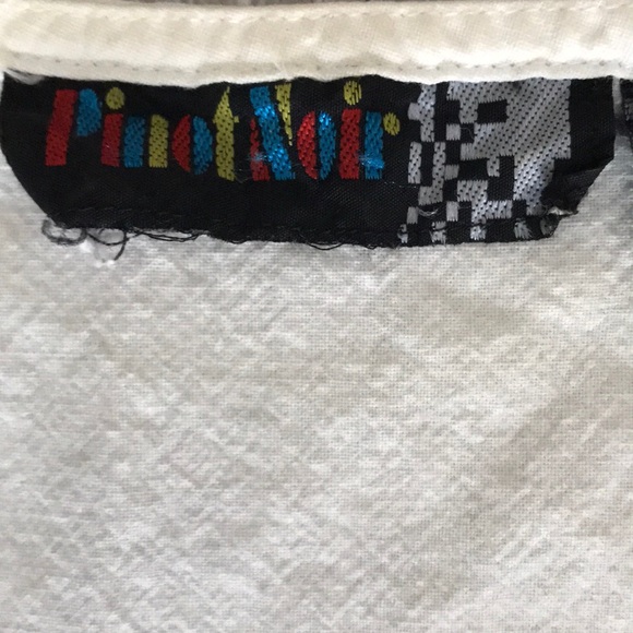 Pinot Noir beige blouse size Medium - Picture 6 of 6